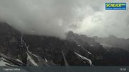 Archived webcam image showing Schlick 2000: Mitterjoch (Fulpmes) on 7 May 2026 at 13:44