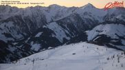 Archived webcam image showing Obertilliach - Slopes Golzentipp on 26 Feb 2026 at 07:54