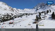 Archived webcam image showing Nauders Reschenpass upper station on 7 Apr 2026 at 15:08