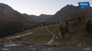 Archived webcam image showing Nauders Reschenpass upper station on 4 Oct 2026 at 07:25