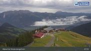 Archiviertes Webcam Bild: Ski Juwel: Bergstation Pöglbahn am Wiedersbergerhorn am 26.08.2026 um 08:23 Uhr