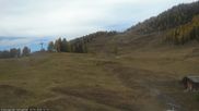 Archiviertes Webcam Bild: Abfahrt auf der Emberger Alm am 23.10.2026 um 12:08 Uhr