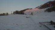 Archiviertes Webcam Bild: Abfahrt auf der Emberger Alm am 26.10.2026 um 07:06 Uhr