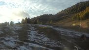 Archiviertes Webcam Bild: Abfahrt auf der Emberger Alm am 26.10.2026 um 16:06 Uhr