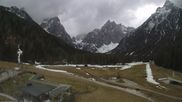 Archiviertes Webcam Bild: Dolomitenhof Sexten - Blick auf die Langlaufloipe am 13.04.2026 um 14:38 Uhr