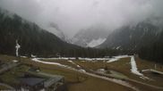 Archiviertes Webcam Bild: Dolomitenhof Sexten - Blick auf die Langlaufloipe am 13.04.2026 um 10:38 Uhr