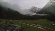 Archiviertes Webcam Bild: Dolomitenhof Sexten - Blick auf die Langlaufloipe am 16.05.2026 um 06:14 Uhr