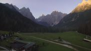 Archiviertes Webcam Bild: Dolomitenhof Sexten - Blick auf die Langlaufloipe am 14.08.2026 um 06:44 Uhr
