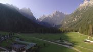 Archiviertes Webcam Bild: Dolomitenhof Sexten - Blick auf die Langlaufloipe am 14.08.2026 um 08:44 Uhr
