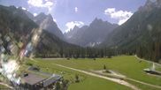 Archiviertes Webcam Bild: Dolomitenhof Sexten - Blick auf die Langlaufloipe am 14.08.2026 um 12:44 Uhr