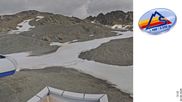 Archived webcam image showing Sulden Ski Resort: Chair Lift Madritsch on 24 Jun 2026 at 14:15