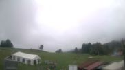 Archiviertes Webcam Bild: Petzen: Übungslift und Petzen-Nest am 26.08.2026 um 08:12 Uhr