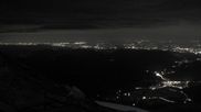 Archived webcam image showing Puchberg am Schneeberg, Fischerhütte on 28 May 2026 at 00:30