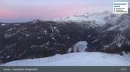Archiviertes Webcam Bild: Dachstein West: Zwieselalm Bergstation am 26 Feb 2026 um 21:23 Uhr