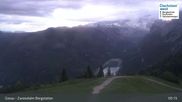 Archiviertes Webcam Bild: Dachstein West: Zwieselalm Bergstation am 31.05.2026 um 05:24 Uhr
