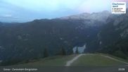 Archiviertes Webcam Bild: Dachstein West: Zwieselalm Bergstation am 26.08.2026 um 21:18 Uhr