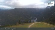 Archiviertes Webcam Bild: Dachstein West: Zwieselalm Bergstation am 15.10.2026 um 05:23 Uhr