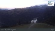 Archiviertes Webcam Bild: Dachstein West: Zwieselalm Bergstation am 15.10.2026 um 07:23 Uhr