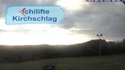 Archiviertes Webcam Bild: Schilifte Kirchschlag am 26.08.2026 um 07:25 Uhr