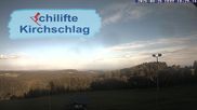 Archiviertes Webcam Bild: Schilifte Kirchschlag am 26.08.2026 um 18:25 Uhr