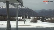 Archiviertes Webcam Bild: Hinterstoder: Bergstation Hirschkogelbahn am 12.04.2026 um 15:45 Uhr