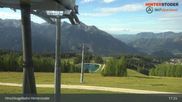 Archiviertes Webcam Bild: Hinterstoder: Bergstation Hirschkogelbahn am 26.08.2026 um 17:06 Uhr