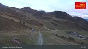 Archived webcam image showing Wimbach Express Gondola - Hochzillertal on 17 Oct 2026 at 07:18