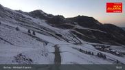 Archived webcam image showing Wimbach Express Gondola - Hochzillertal on 23 Oct 2026 at 01:46