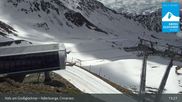 Archived webcam image showing Adler Lounge, Cimaross - Kals am Großglockner on 17 Apr 2026 at 13:27