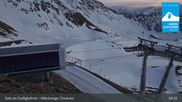 Archived webcam image showing Adler Lounge, Cimaross - Kals am Großglockner on 17 Apr 2026 at 21:27
