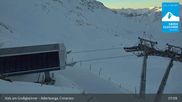 Archived webcam image showing Adler Lounge, Cimaross - Kals am Großglockner on 26 Feb 2026 at 07:07