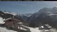 Archived webcam image showing Kids area ski school Silbertal on 26 Feb 2026 at 12:18