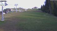 Archived webcam image showing Damüls Ski Resort: View Base Station Oberdamüls on 5 May 2026 at 07:06