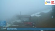 Archiviertes Webcam Bild: Seilbahnen Sonntag: Bergstation Pendelbahn am 13.04.2026 um 07:28 Uhr