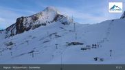 Archived webcam image showing Kitzsteinhorn Glacier - Sonnenkar on 26 Feb 2026 at 17:15
