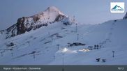 Archived webcam image showing Kitzsteinhorn Glacier - Sonnenkar on 27 Feb 2026 at 01:18