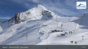 Archived webcam image showing Kitzsteinhorn Glacier - Sonnenkar on 5 Apr 2026 at 17:01