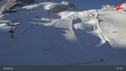 Archived webcam image showing Tuxer Fernerhaus at Hintertux Glacier on 23 Apr 2026 at 07:33