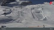 Archived webcam image showing Tuxer Fernerhaus at Hintertux Glacier on 23 Apr 2026 at 09:33