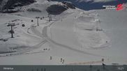 Archived webcam image showing Tuxer Fernerhaus at Hintertux Glacier on 23 Apr 2026 at 13:33