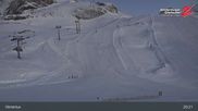 Archived webcam image showing Tuxer Fernerhaus at Hintertux Glacier on 23 Apr 2026 at 21:33