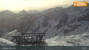 Archiviertes Webcam Bild: Stubaier Gletscher: Daunjochbahn am 12.04.2026 um 08:02 Uhr