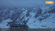 Archiviertes Webcam Bild: Stubaier Gletscher: Daunjochbahn am 13.04.2026 um 01:15 Uhr