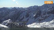 Archived webcam image showing Daunjoch chair lift, Stubai glacier on 30 Apr 2026 at 08:32