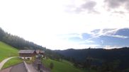 Archiviertes Webcam Bild: Mühlbach: Panoramablick Hotel Bergheimat am 10.10.2026 um 10:52 Uhr