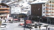 Archiviertes Webcam Bild: Zermatt: Bahnhofplatz am 26 Feb 2026 um 12:46 Uhr