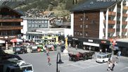 Archiviertes Webcam Bild: Zermatt: Bahnhofplatz am 12.07.2026 um 16:39 Uhr