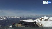 Archived webcam image showing Nebelhorn Top Station (Oberstdorf) on 17 Apr 2026 at 11:43