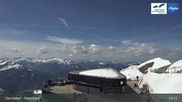 Archived webcam image showing Nebelhorn Top Station (Oberstdorf) on 17 Apr 2026 at 13:43