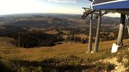 Archiviertes Webcam Bild: Skiarena Imbergbahn: Bergstation Fluhexpress am 12.07.2026 um 18:22 Uhr